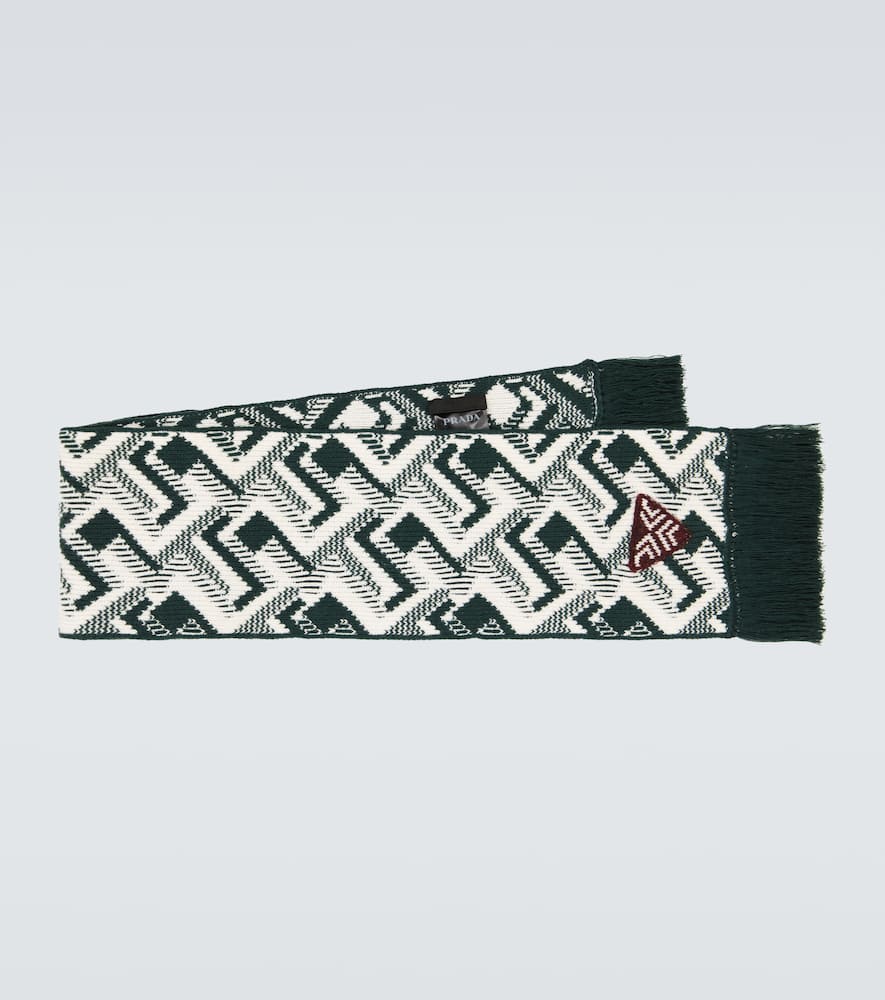 Wool and cashmere jacquard scarf
