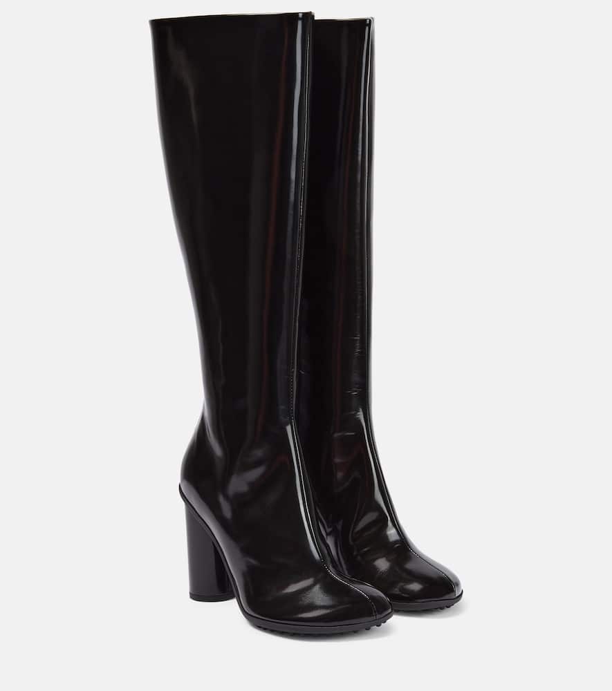 Bottega Veneta Black Leather Atomic Boots In Black