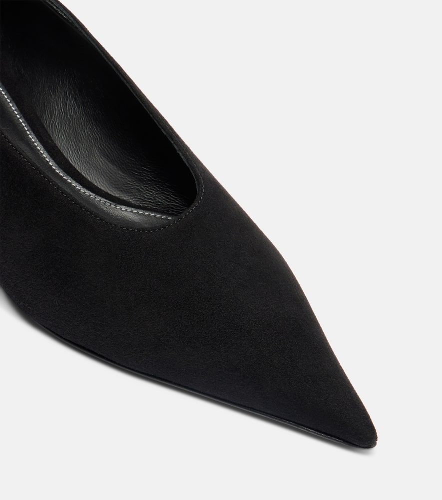 Totême Sharp Suede Kitten Pumps Black In Black