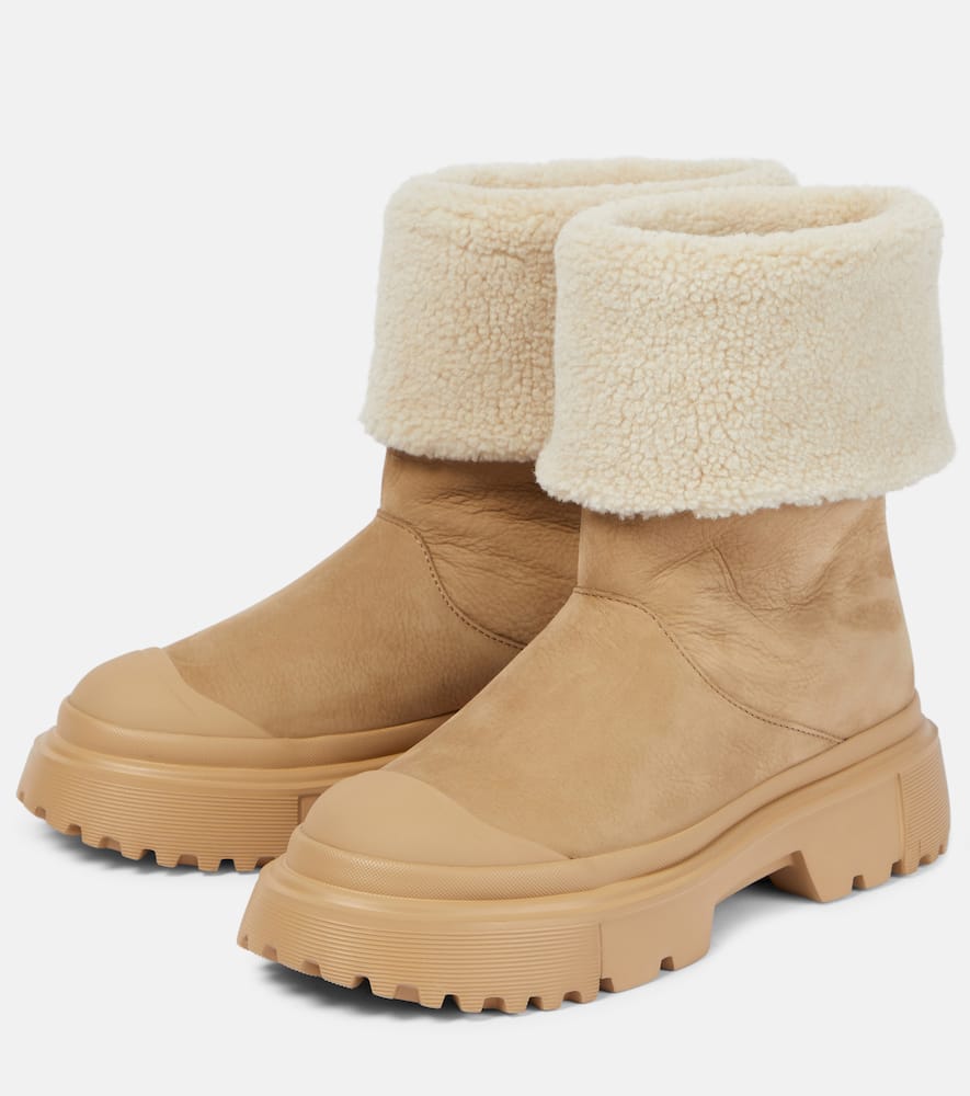 Shop Hogan H619 Faux Shearling-trimmed Suede Ankle Boots In Beige