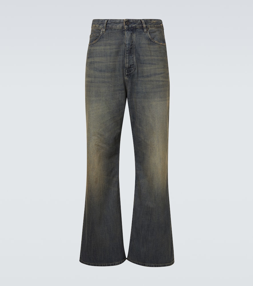 Low-rise flared jeans