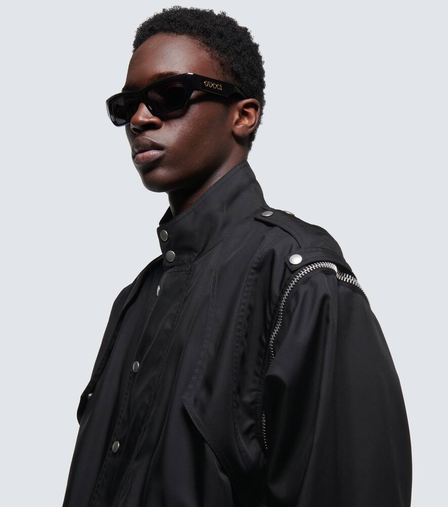 Gucci Black Rectangular Sunglasses In Black-black-grey