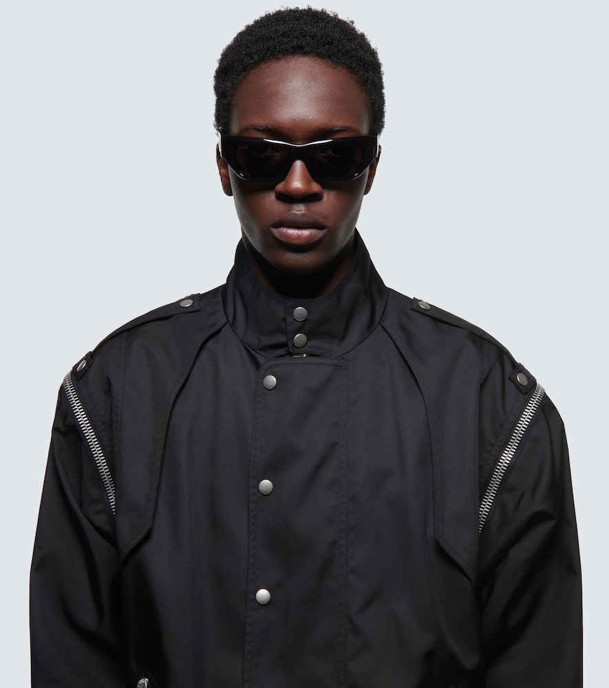 Gucci Black Rectangular Sunglasses In Black-black-grey