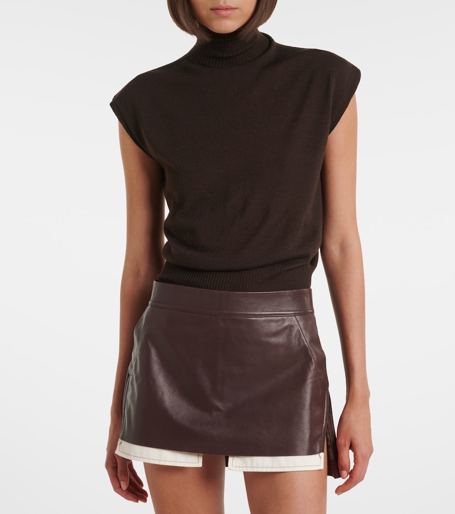 Virgin Wool Turtleneck Sweater