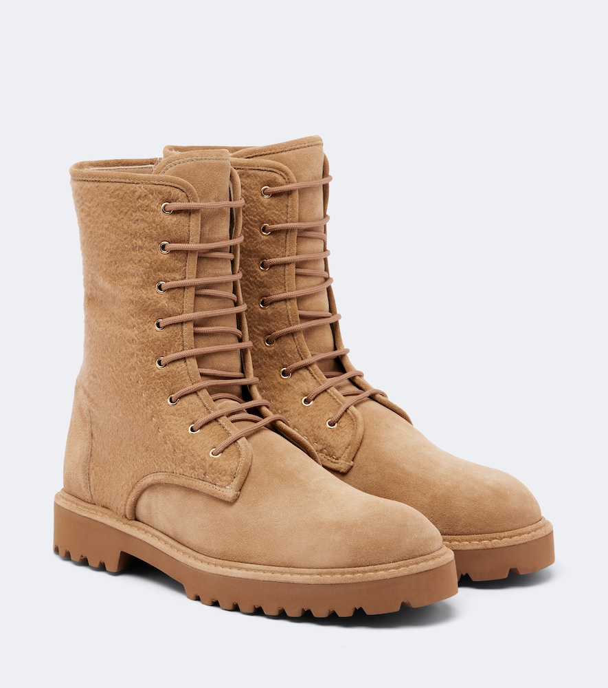 Max Mara Bottines en daim et cachemire 690 €