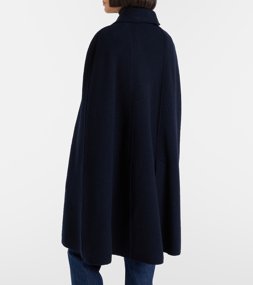  Toteme Toteme Wool Boucle Cape 