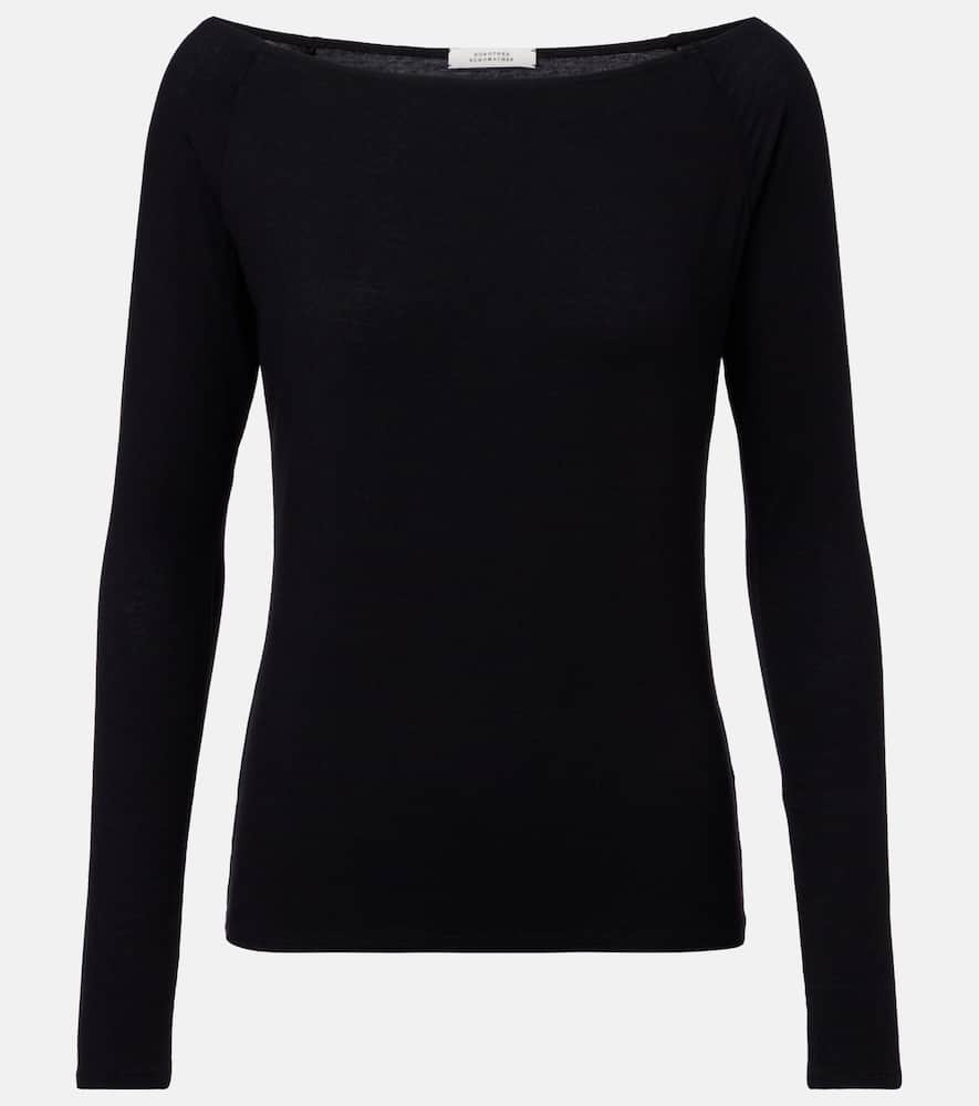 Chic Comfort off-shoulder top