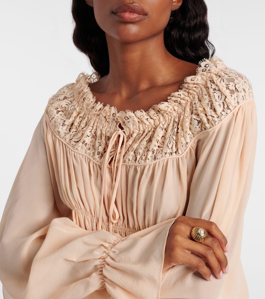 Chloé Pearl-embellished Ring In Gold