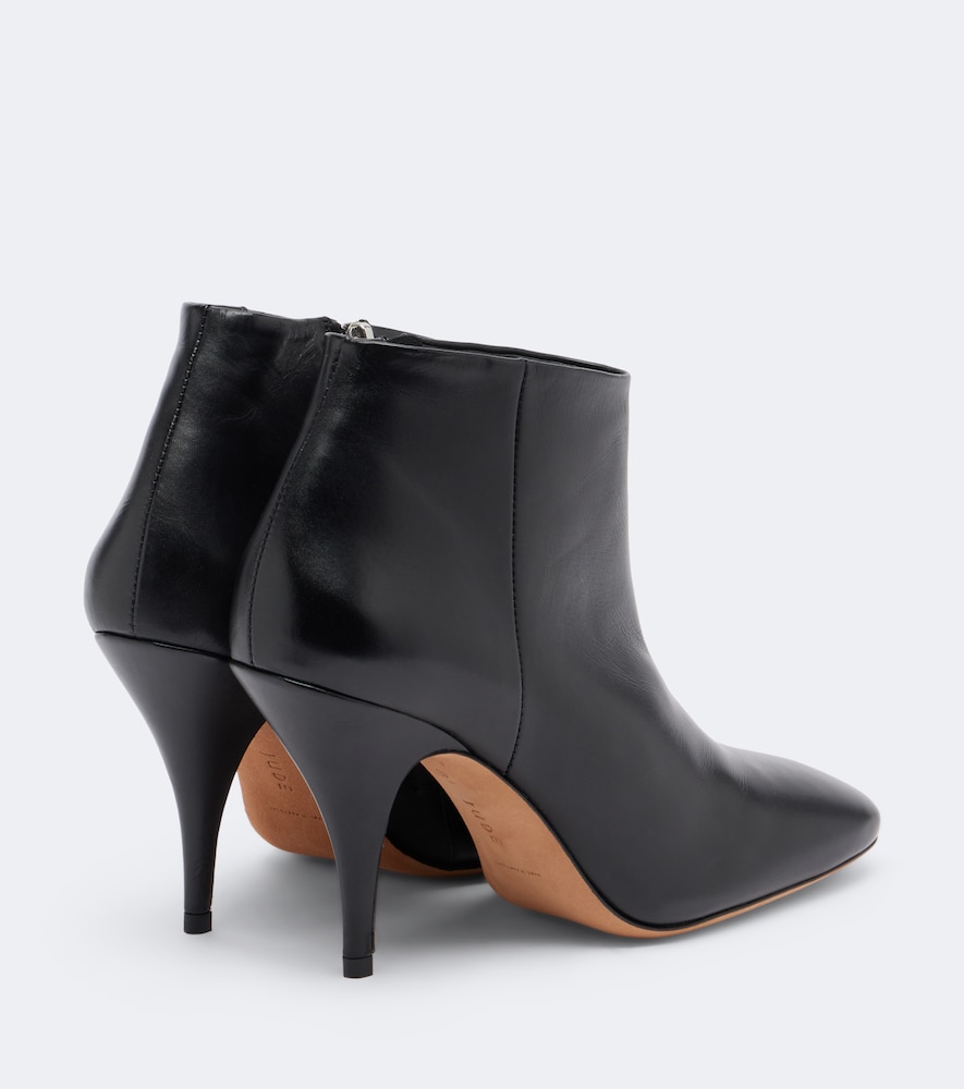 Credo Ankle Boots