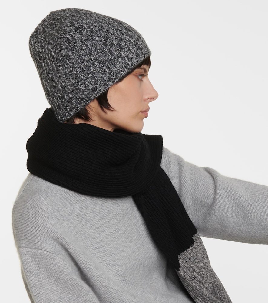  Joseph Joseph Luxe Cashmere Beanie 