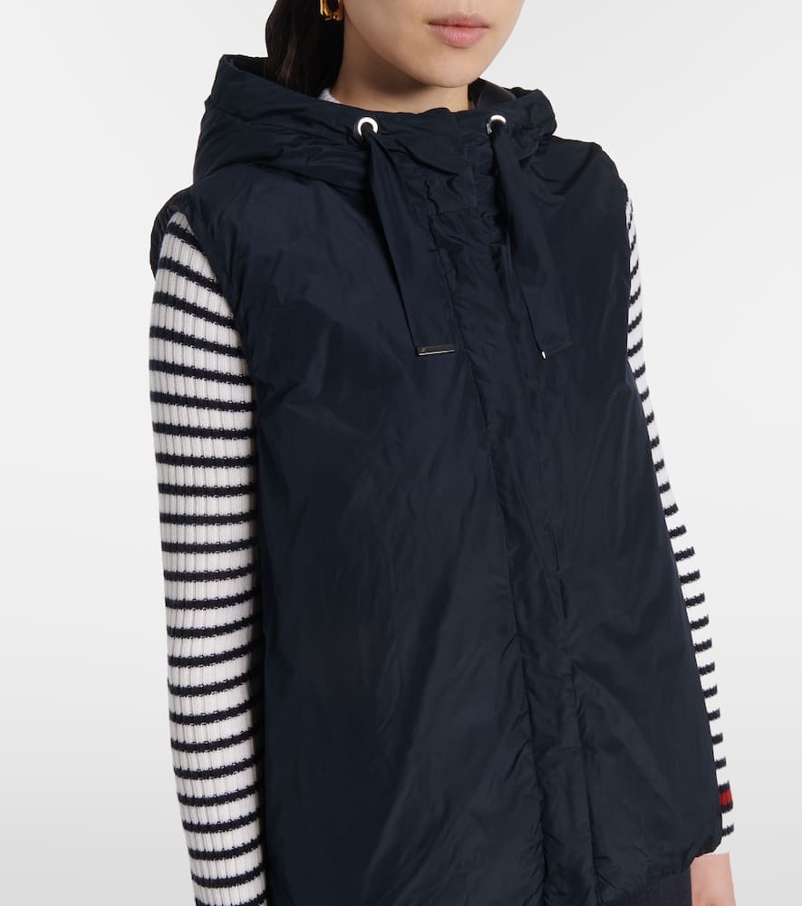 Max Mara The Cube Jsoft Puffer Vest In Blue