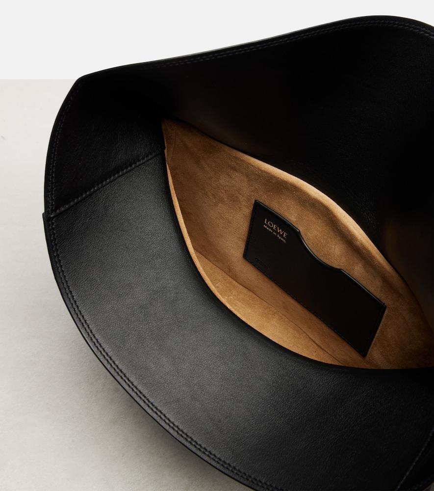  Loewe Loewe Ola Medium Leather Shoulder Bag 