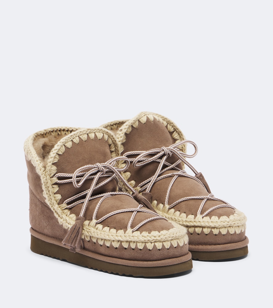 Schnürstiefel 18 aus Veloursleder mit Shearling