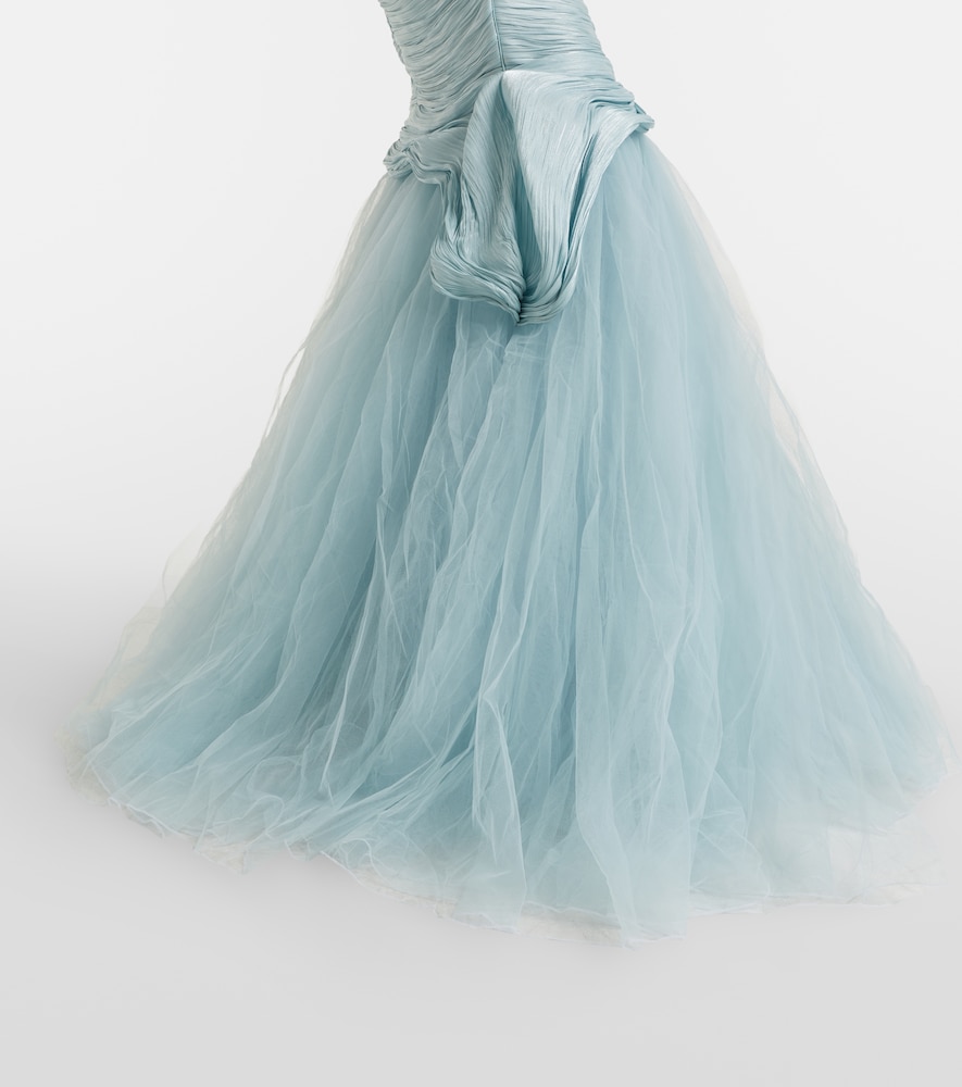  Marmar Halim Marmar Halim Off-shoulder-robe 