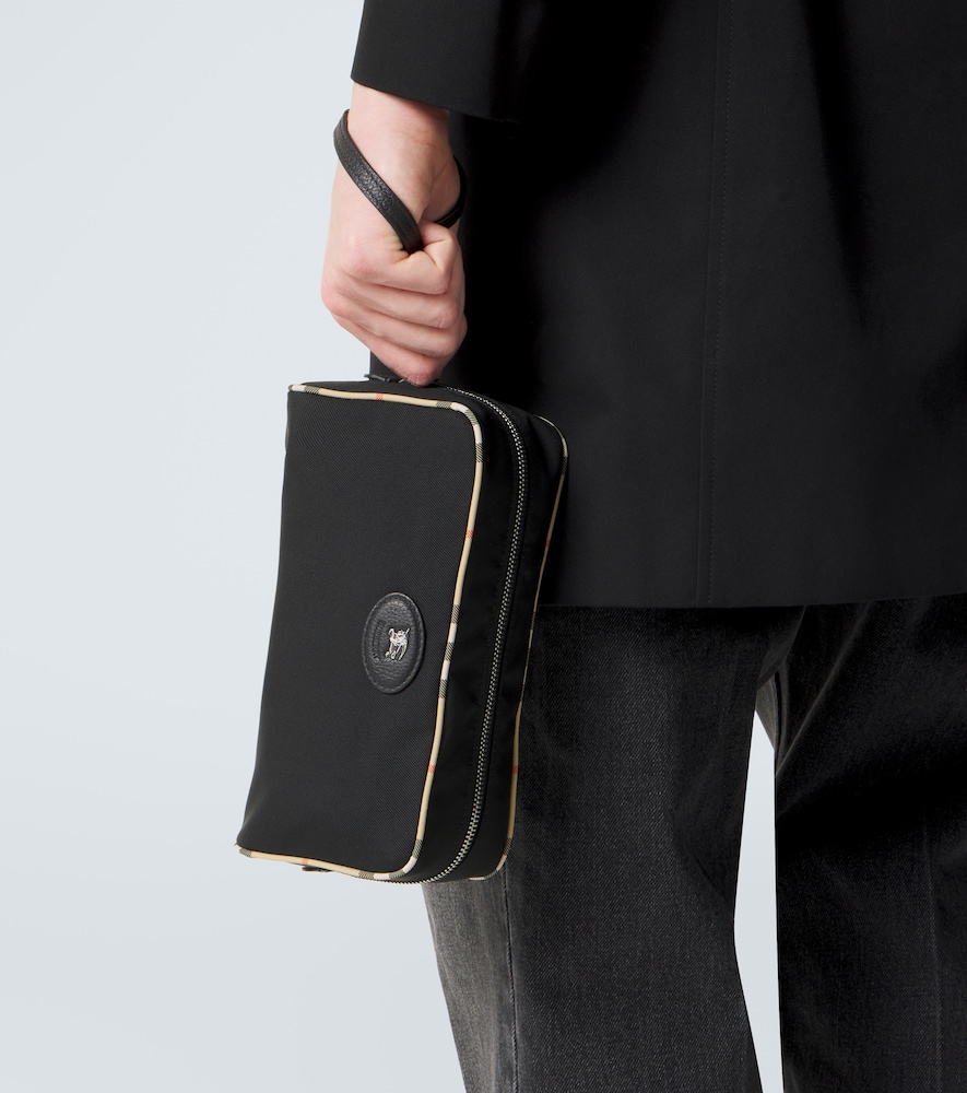  Burberry Burberry Etui Ekd Aus Canvas 