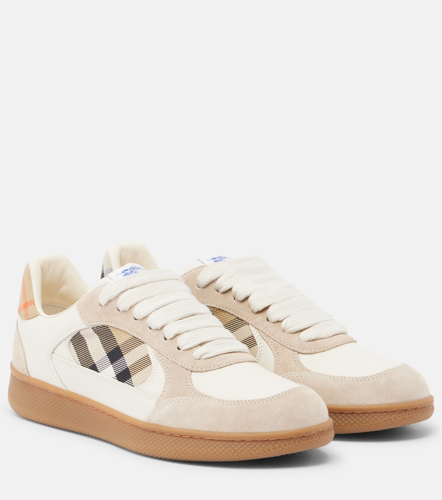 Sneakers Outdoor aus Leder und Veloursleder