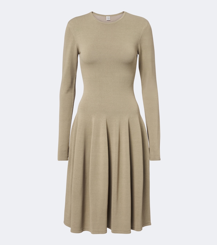 Strick-Midikleid