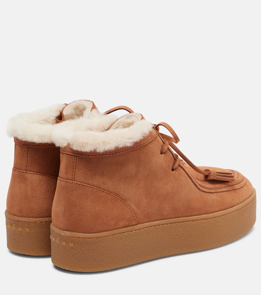 Hogan Ankle Boots With Tassel Detail And Rubber Sole In Brown
