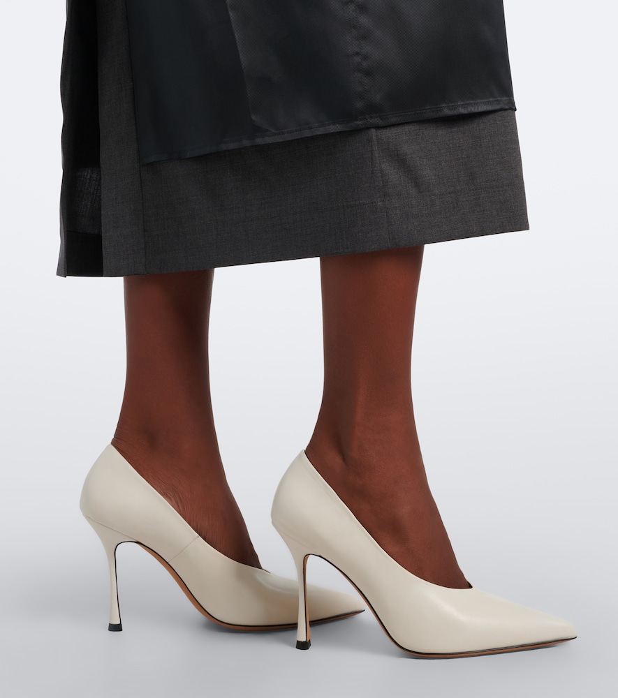 Kiss Pumps
