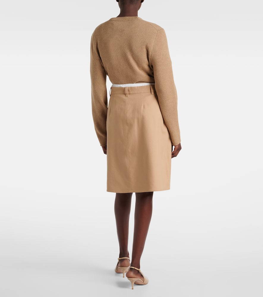 Vince Layered Cotton Twill Midi Skirt In Neutral