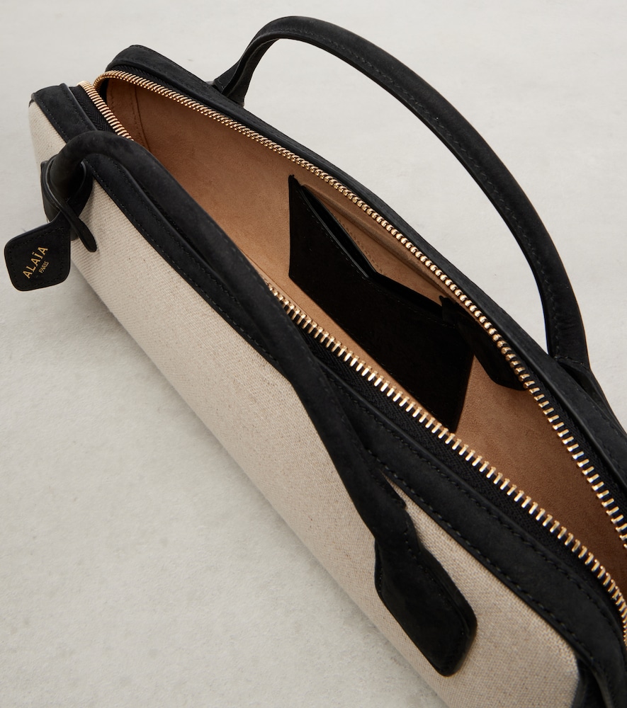  Alaia Alaã¯a Le Teckel Canvas Clutch 