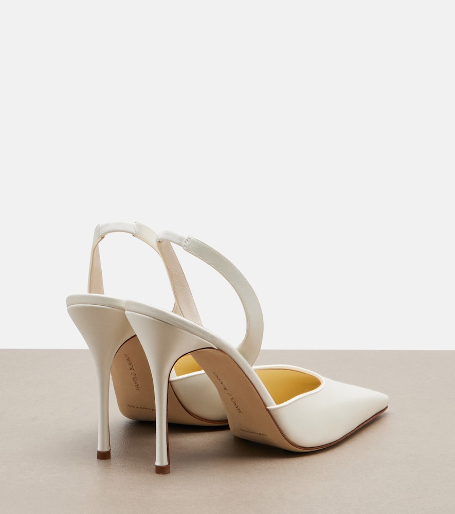  Manolo Blahnik Manolo Blahnik Borelapla Satin Slingback Pumps 