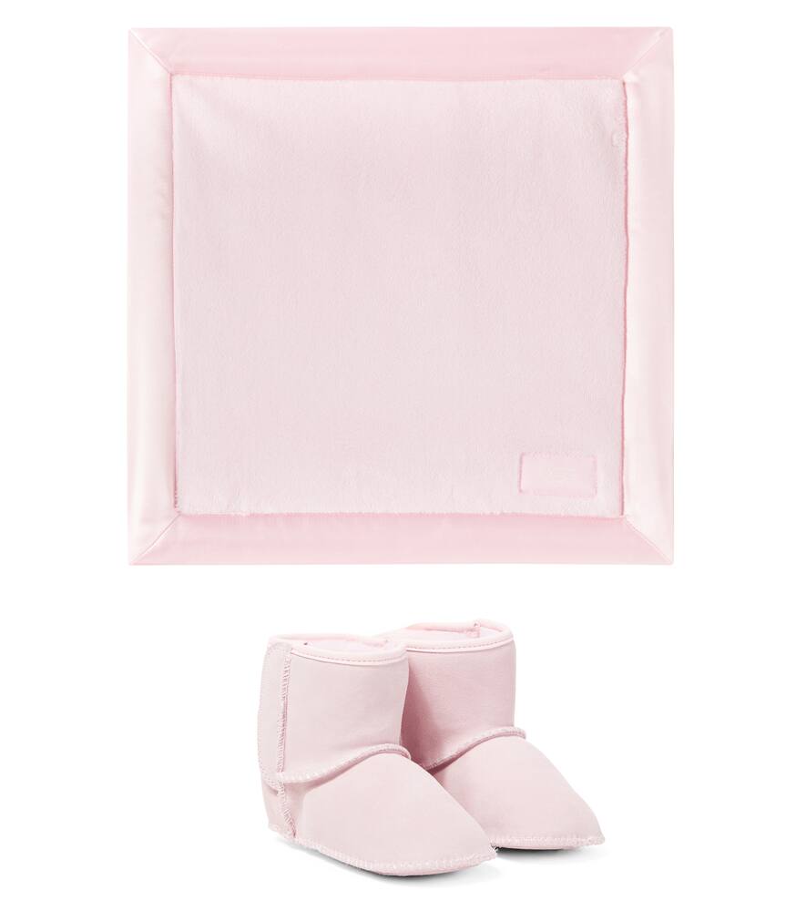 UGG Kids Baby leather boots and blanket set