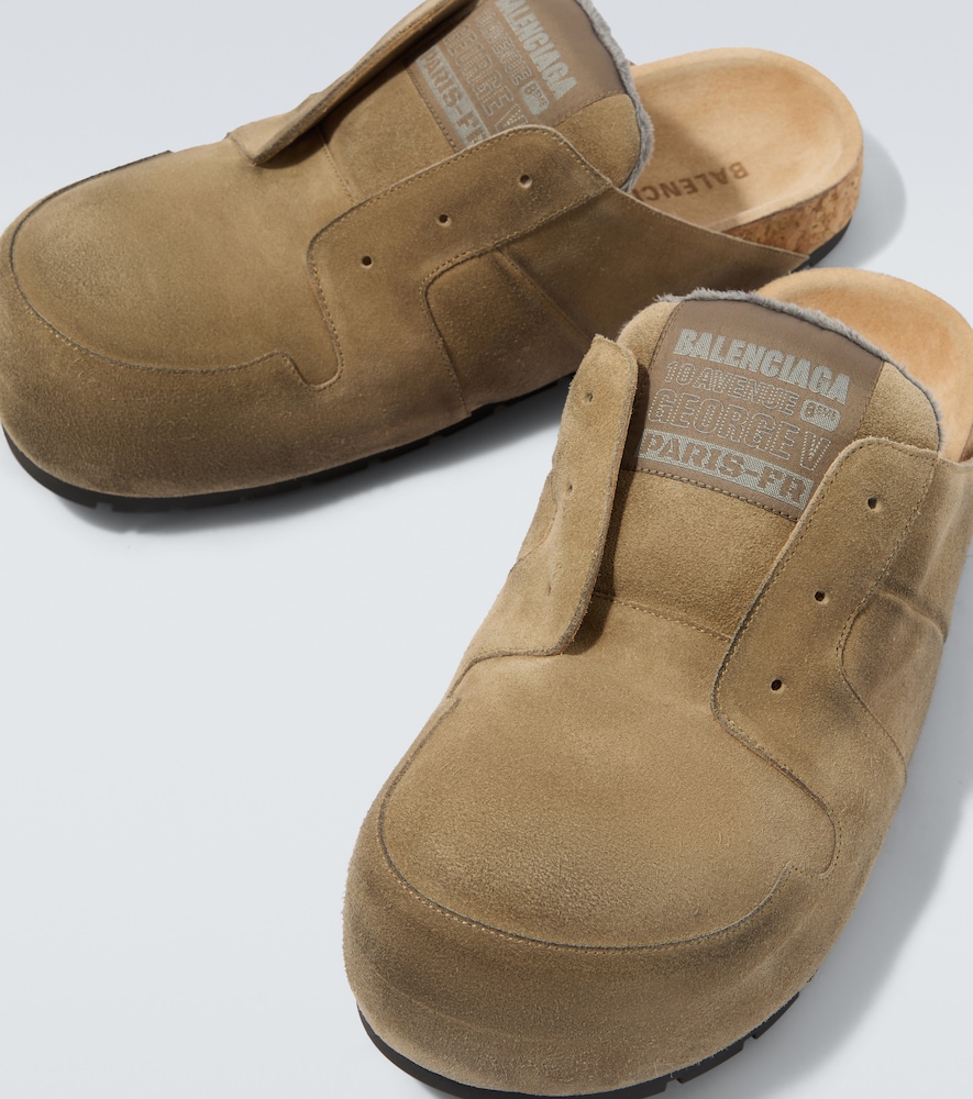  Balenciaga Balenciaga Slippers Dumbo Aus Veloursleder 