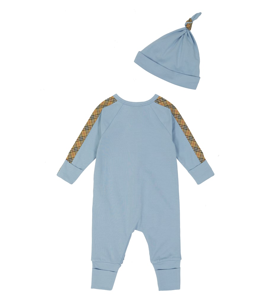  Burberry Kids Burberry Kids Baby Onesie, Bib And Hat Set 