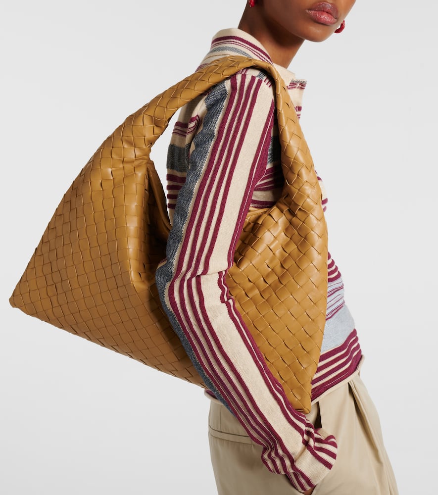 Bottega Veneta Hop Small Intrecciato Leather Tote In Brown