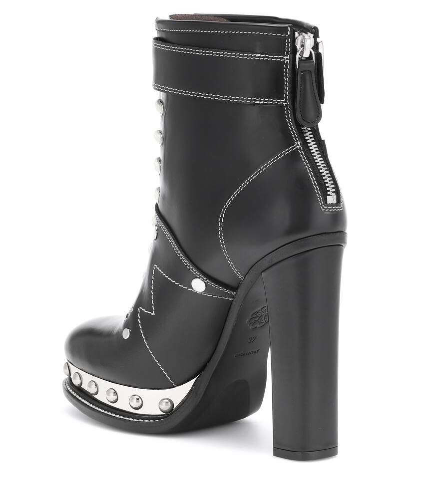 ALEXANDER MCQUEEN Leather ankle boots,P00410348