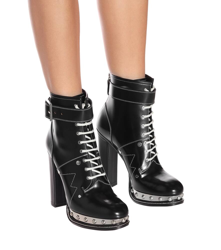 ALEXANDER MCQUEEN Leather ankle boots,P00410348