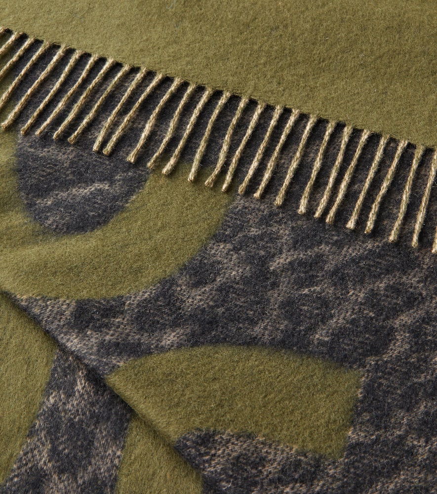 Loewe Anagram Fringed Wool And Cashmere Blanket In Green