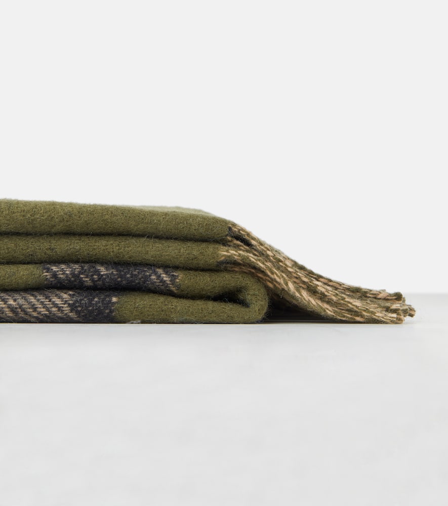 Loewe Anagram Fringed Wool And Cashmere Blanket In Green