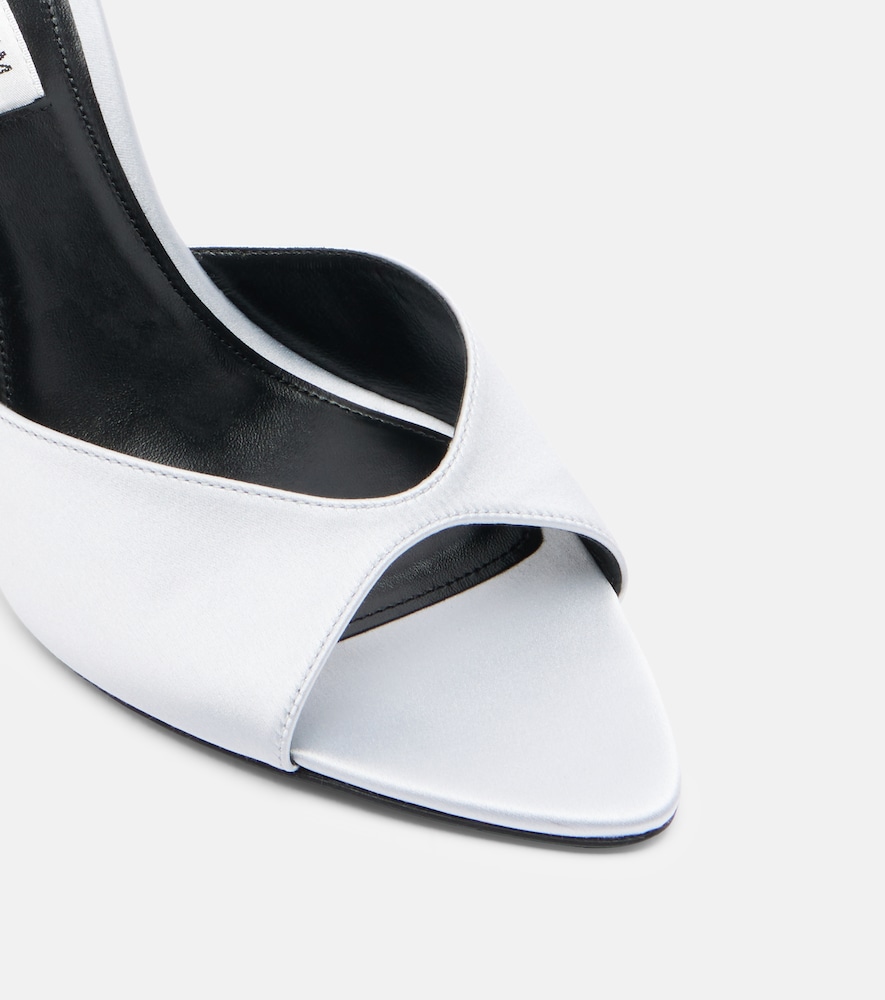  Victoria Beckham Victoria Beckham Harlow Satin Sandals 