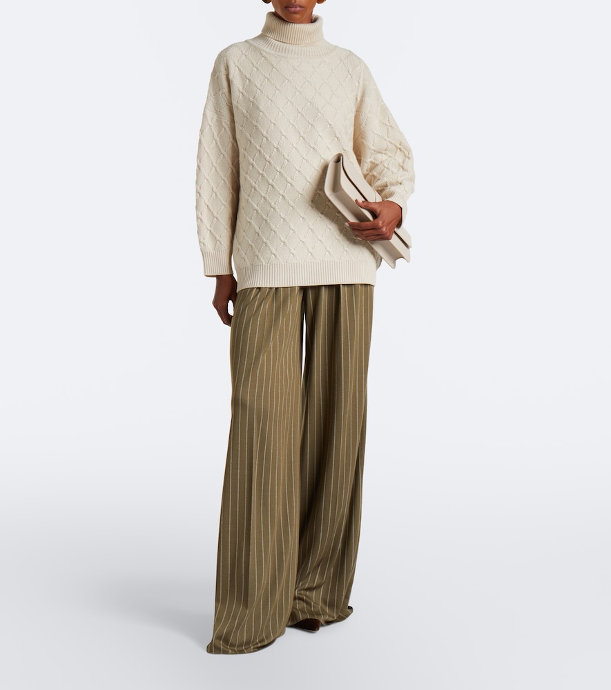 And Cashmere Turtleneck Sweater