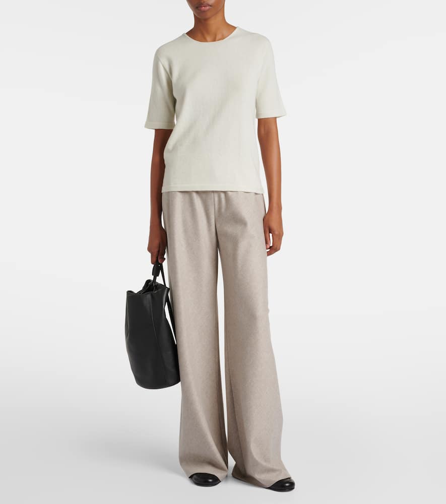 The Row Ipar Cashmere Top In Green