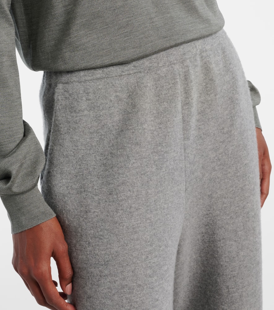 The Row Liyana Cashmere Sweatpants In Gray