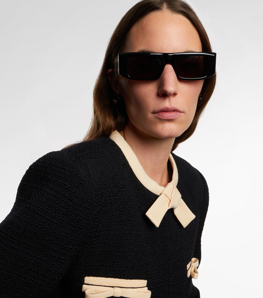  Valentino Valentino Eckige Sonnenbrille Vlogo 