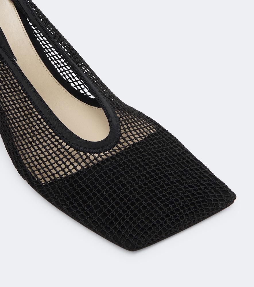 Edge Stretch Pumps