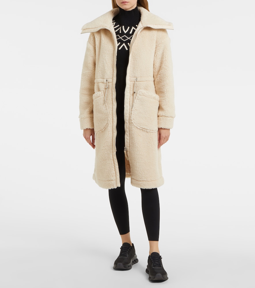  Varley Varley Mantel Logan Aus Teddyfleece 