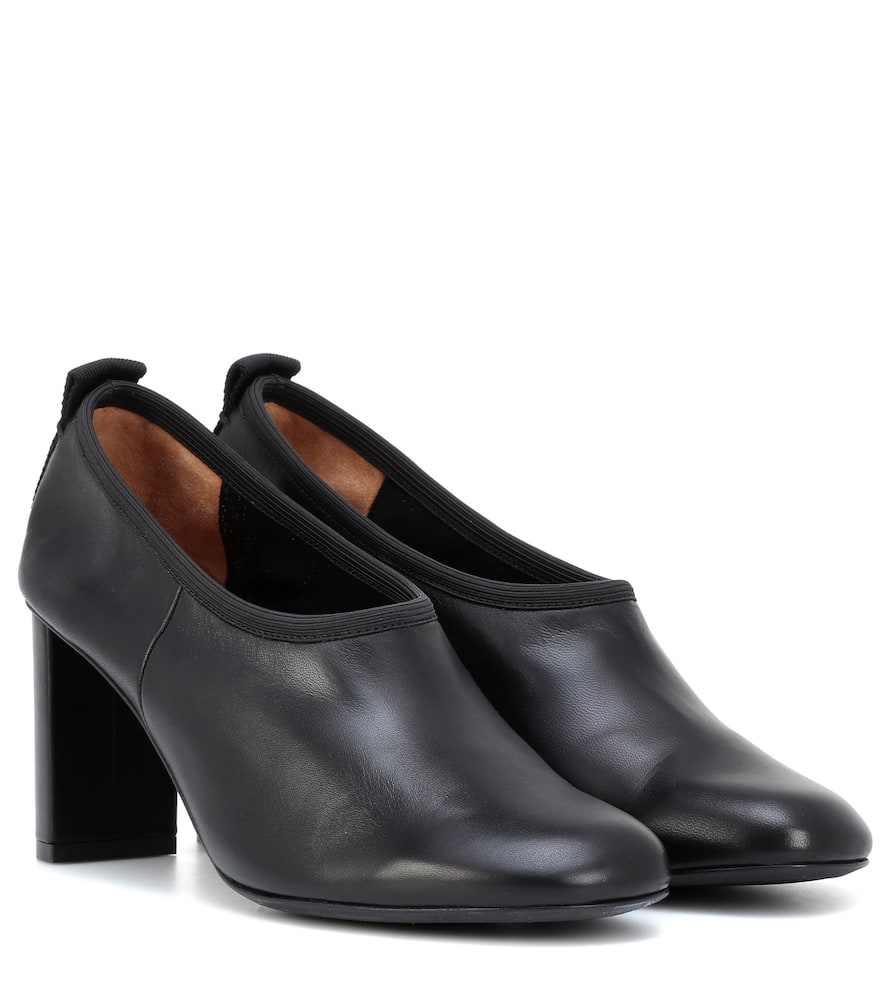 Click to view more detailed imagery on our partner's website Joseph Leather Pumps In Black