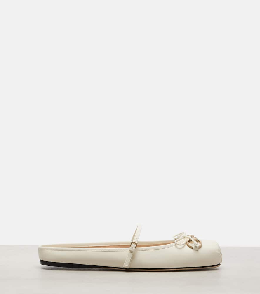Gucci Horsebit Leather Ballet Flats In White
