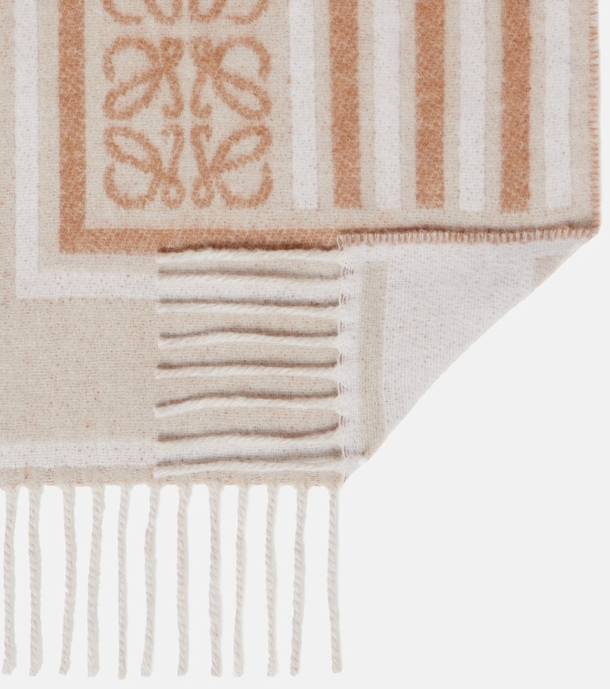  Loewe Loewe Schal Anagram Aus Wolle Und Kaschmir 