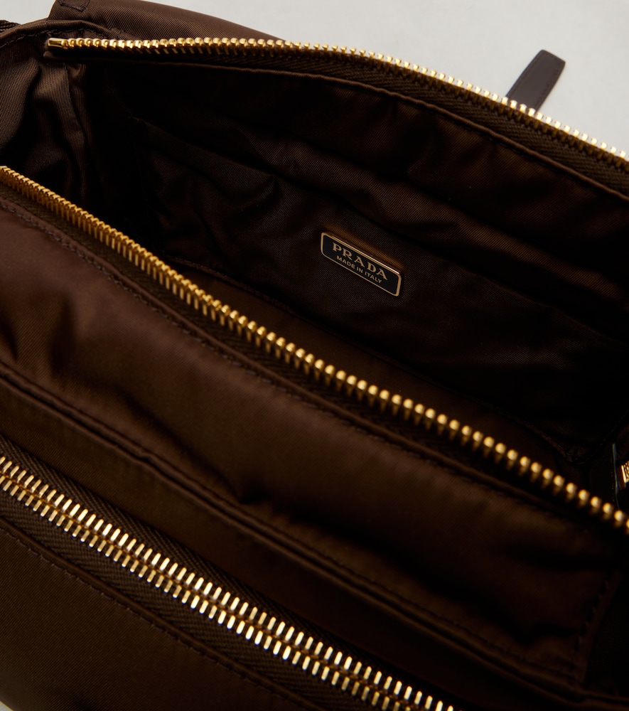  Prada Prada Bolso Al Hombro Prada Explore Medium De Re-nylon 
