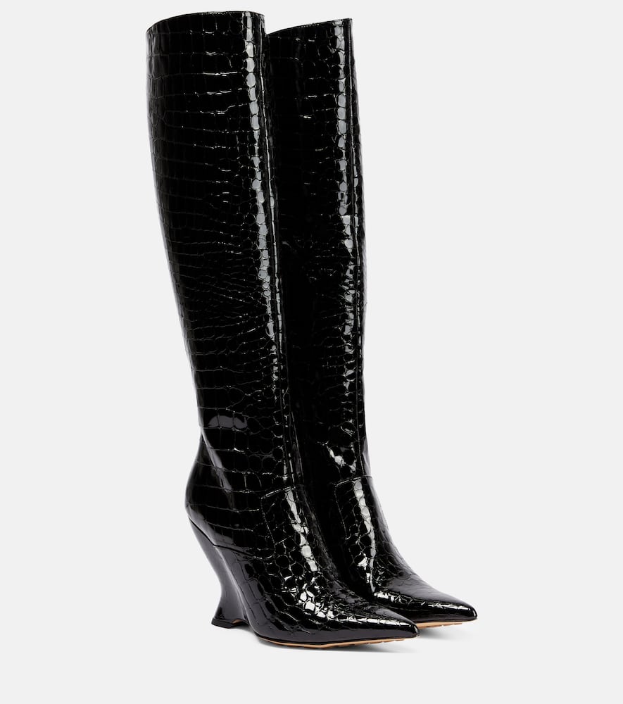 Bottega Veneta Punta Gloss Croc Leather Boots In Black