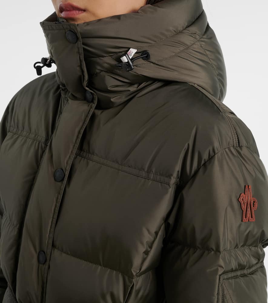 Moncler Salastrains Belted Down Ski Jacket In Green