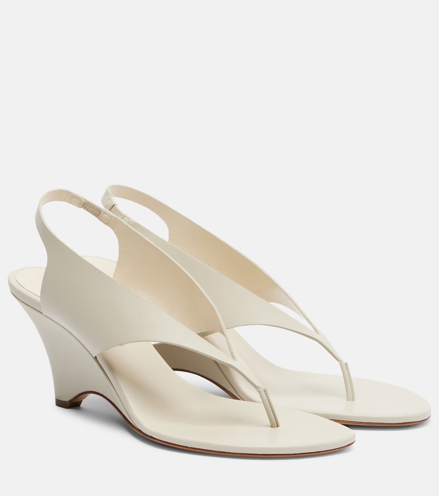 Le Monde Beryl Langley Leather Wedge Thong Sandals In White