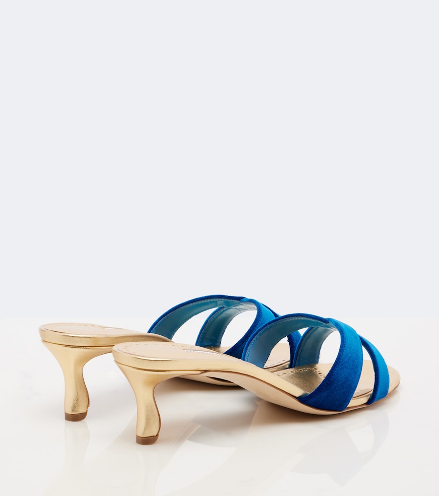 Callydramu Velvet Mules