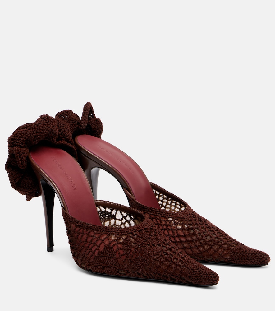 Magda Butrym Mules en crochet fleurs 645 €